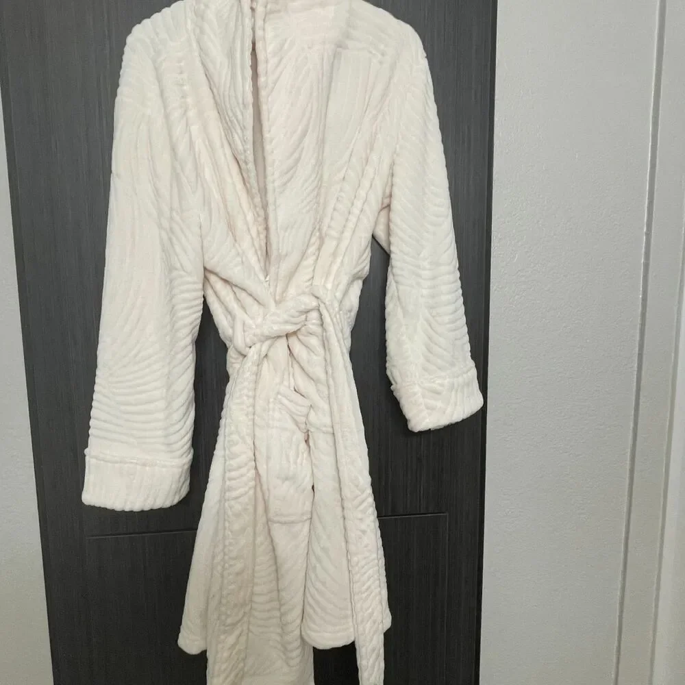 Charter Club Robe – Size M/L - Picture 2 of 2